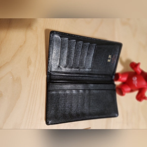 Authentic Louis Vuitton Wallets - Picture 3 of 16